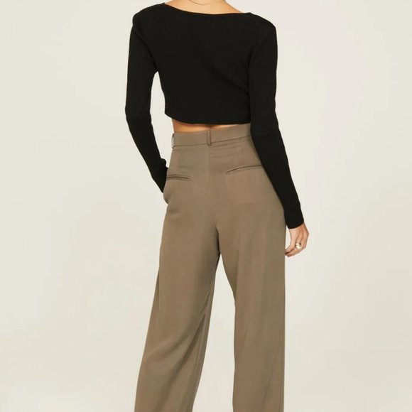 Reformation Mason Pants in Mushroom 8R - Picture 3 of 5